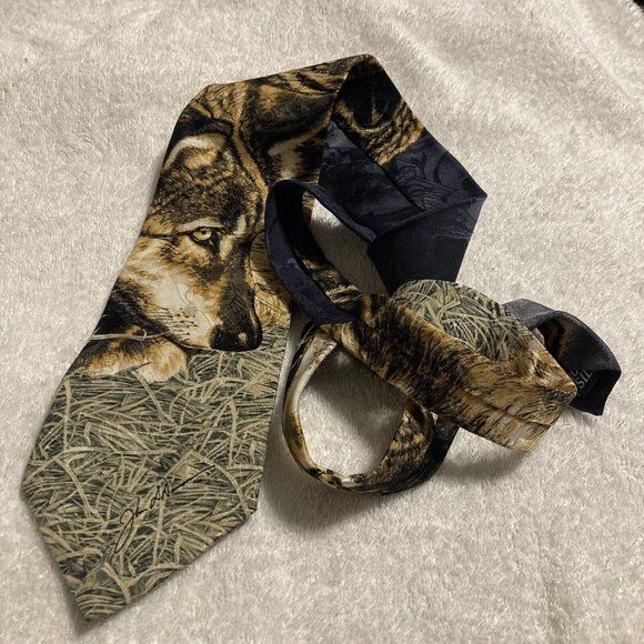 Vintage 1993 Silk Tie Endangered Species Wolves Made In United States. - Picture 6 of 7